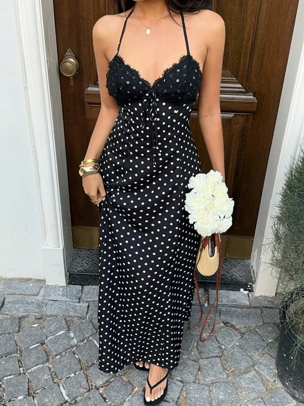 Black Elegant Women's Polka Dot Lace Maxi V-Neck Dress - Picture 4 of 8